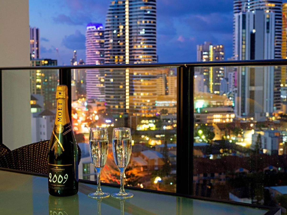 Modern 2 Bedroom Apartment In Sierra Grand - Coasthm Gold Coast Luaran gambar